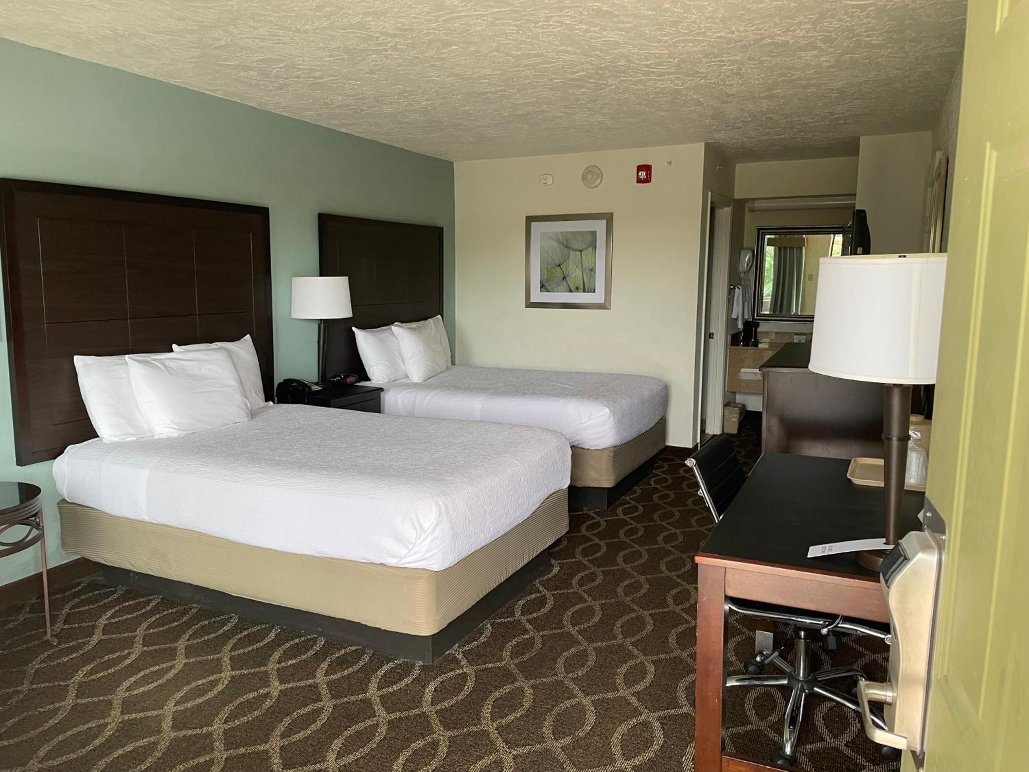 Quality Inn Clinton North מראה חיצוני תמונה