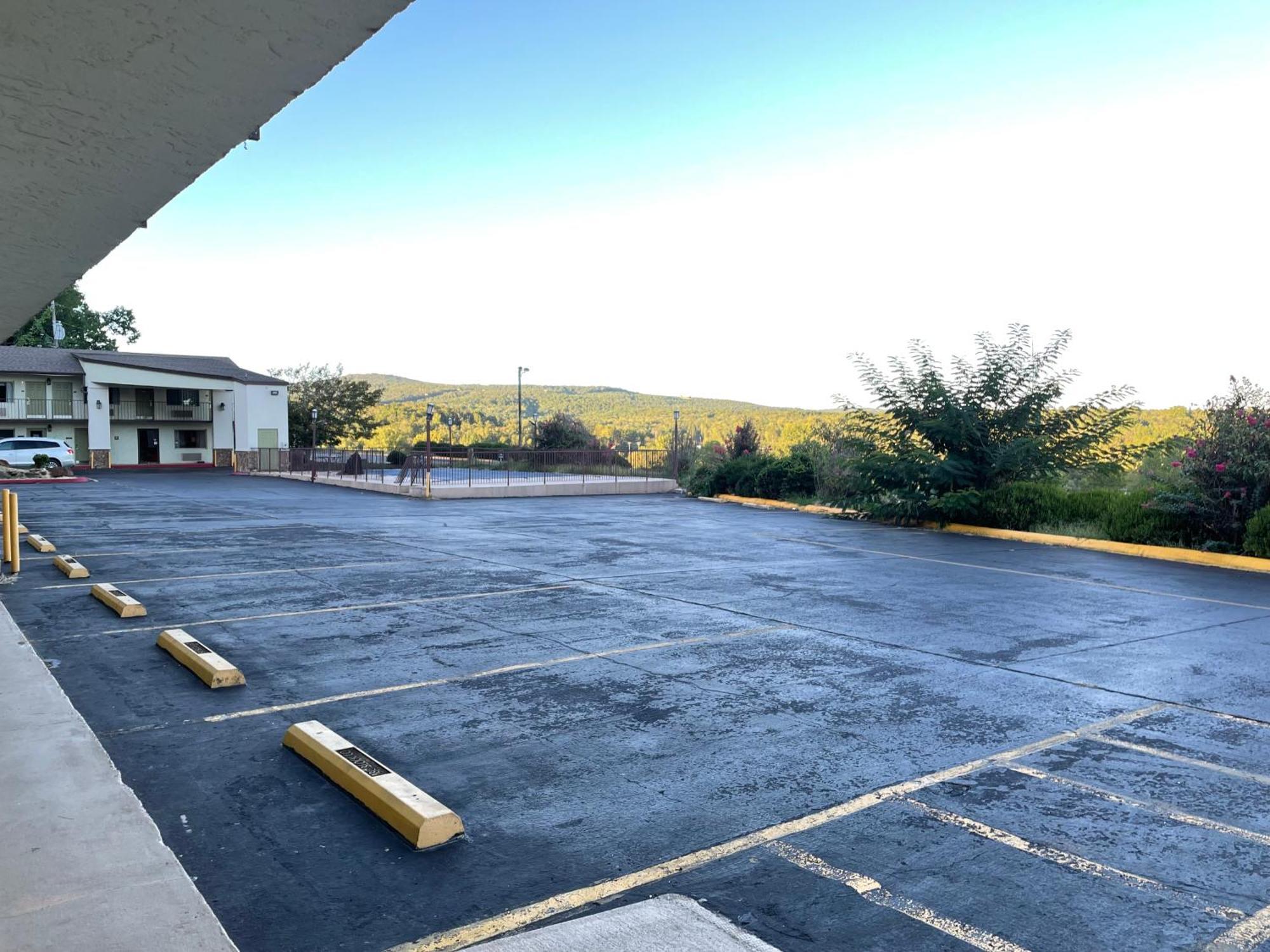 Quality Inn Clinton North מראה חיצוני תמונה