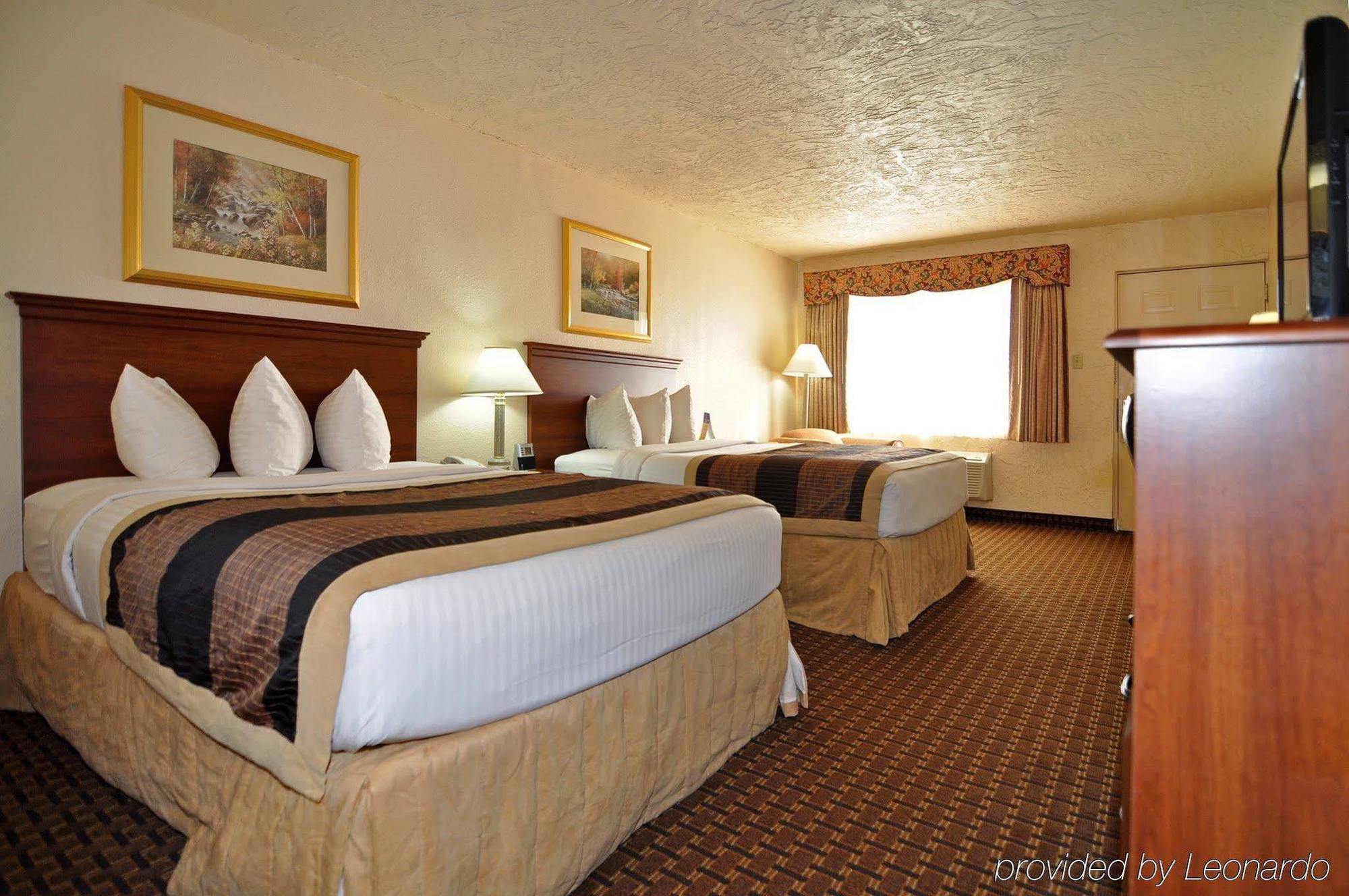 Quality Inn Clinton North מראה חיצוני תמונה